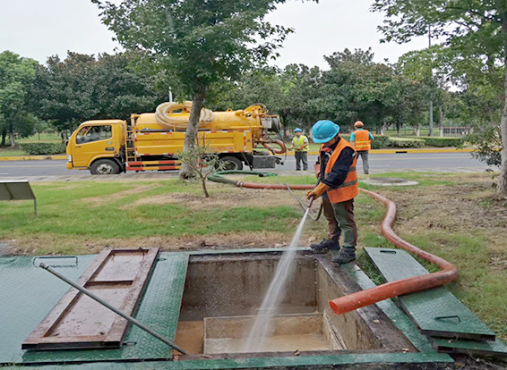 金平化油池清理